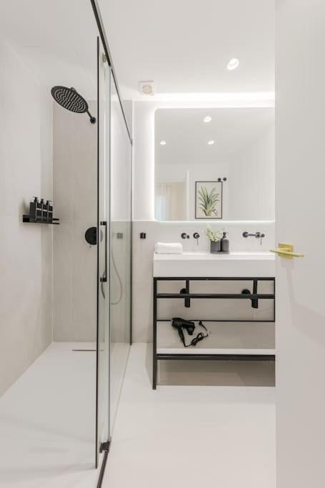 Isg Apartments O'Donnell 2-2-Free Parking เซบีญา ภายนอก รูปภาพ
