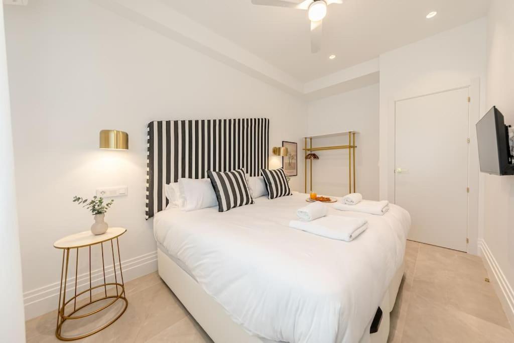 Isg Apartments O'Donnell 2-2-Free Parking เซบีญา ภายนอก รูปภาพ