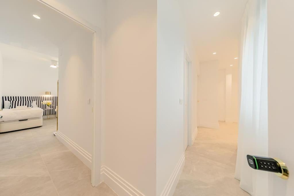 Isg Apartments O'Donnell 2-2-Free Parking เซบีญา ภายนอก รูปภาพ